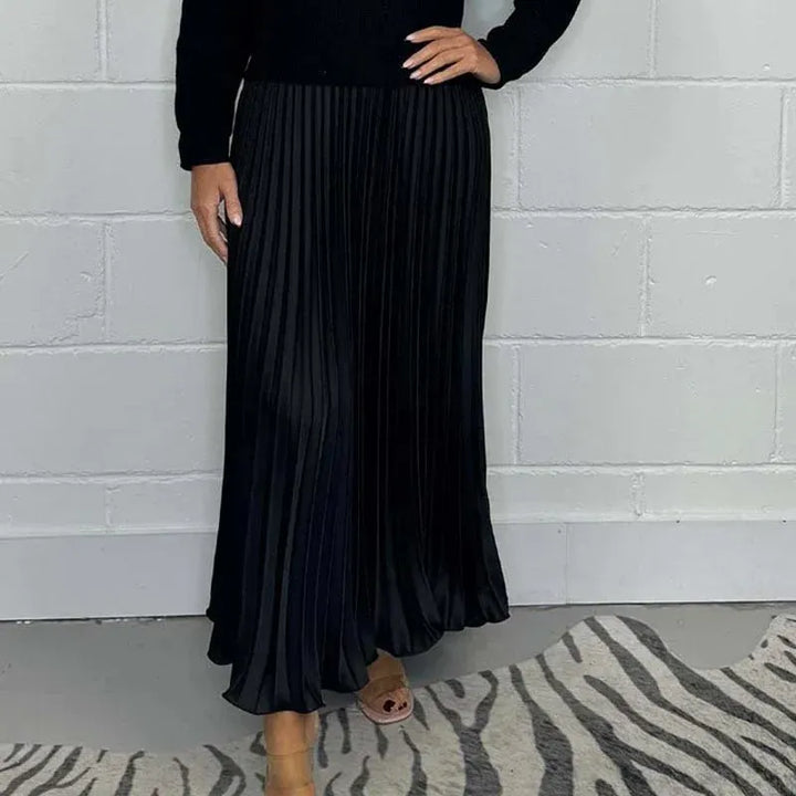 Claudine™ – La Robe Pull Plissée Élégance et Confort