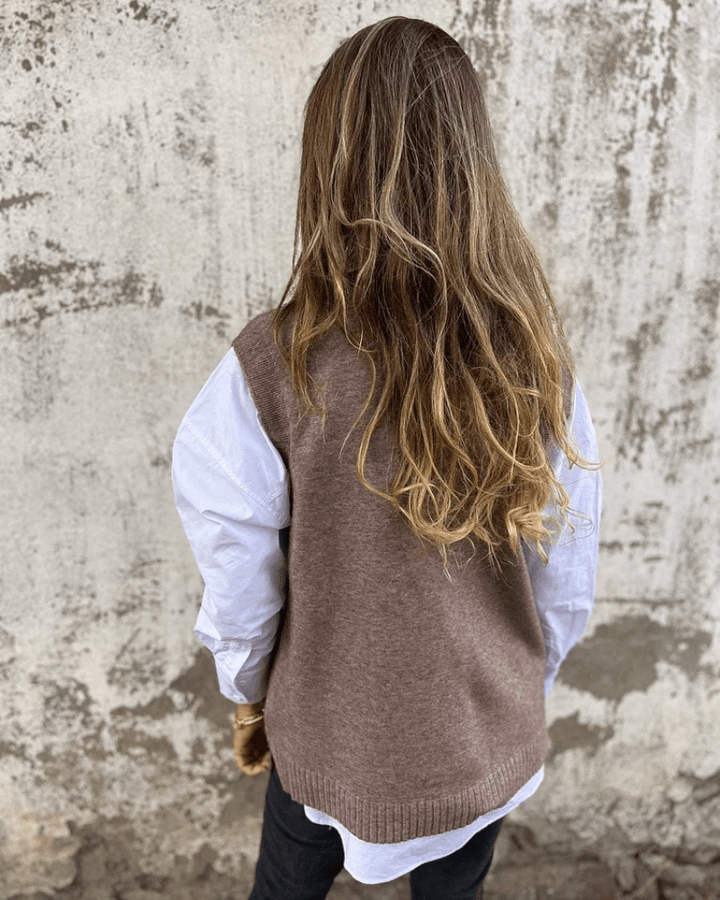 Maëline™ – Le cardigan doux et élégant, indispensable de toute garde-robe