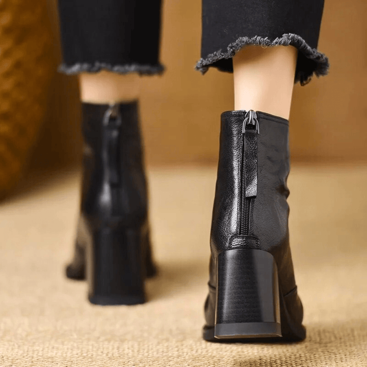 Brigitte™ – Élégance stable pour chaque jour